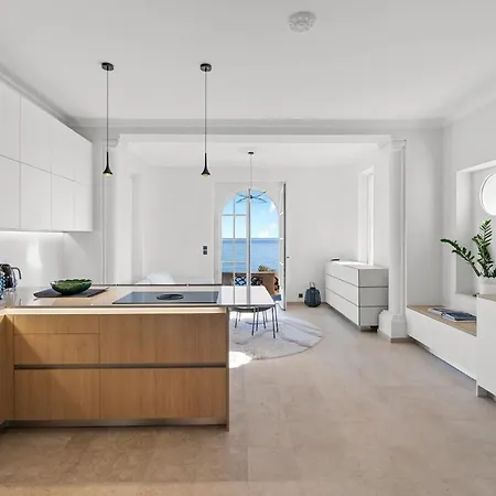 Elegant In Cap D'antibes Apartment