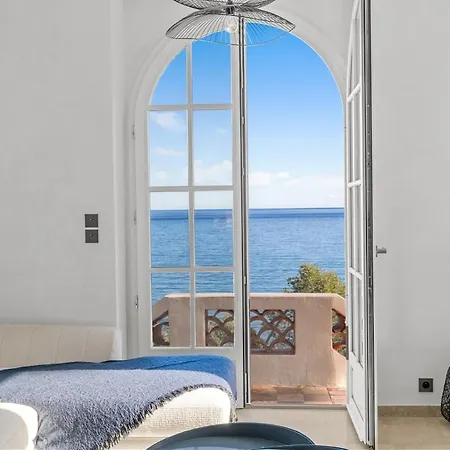 Elegant In Cap D'antibes Apartment