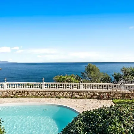 Elegant In Cap D'antibes